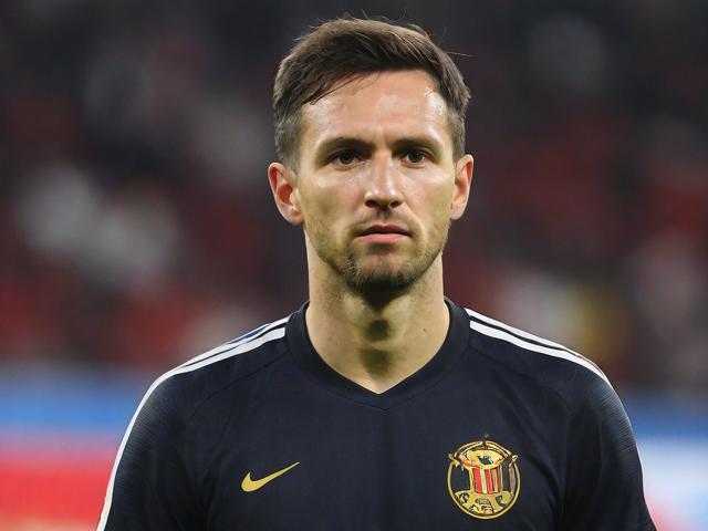 九游体育官网_ 德甲冠军争夺，数据分析团队解密战术变化与成功要素