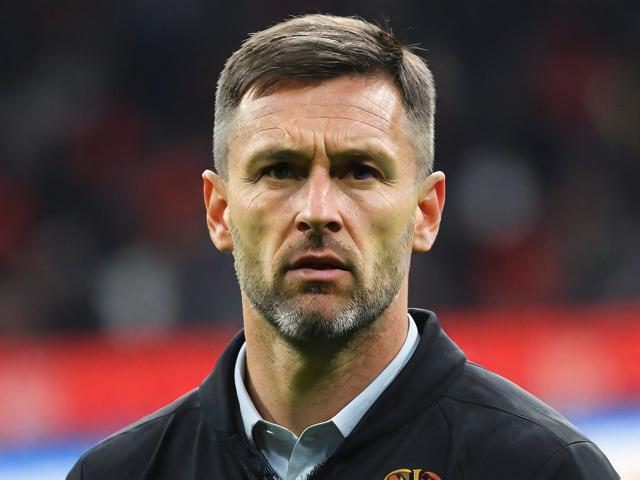 九游体育官网_ 德甲决战，教练点评关键战术，九游游戏中心官方网站