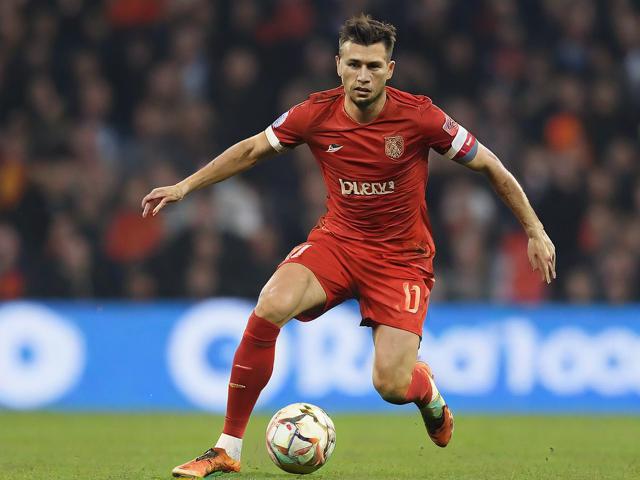 九游体育官网_ 德甲创新战术,关键扑救与精彩进球交织,比赛精彩纷呈 九游体育官网_ 德甲创新战术,关键扑救与精彩进球交织,比赛精彩纷呈