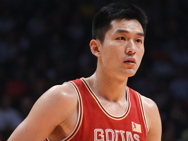 jiuyou.com_ 中国篮球历史上最具纪念意义的瞬间回顾,中国篮球历史人物 jiuyou.com_ 中国篮球历史上最具纪念意义的瞬间回顾,中国篮球历史人物