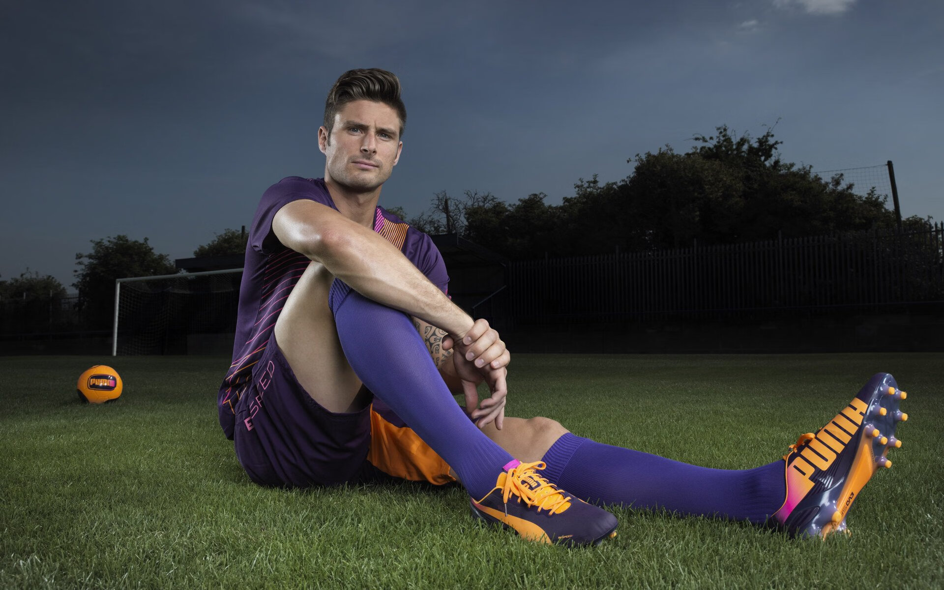 超级明星球员的绝佳表现惊艳全场，世界超级球星